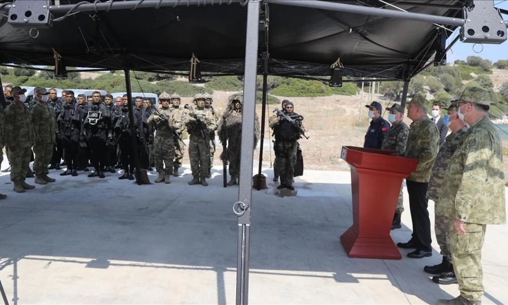 Ακόμη ένα "σόου" Ακάρ σε κομάντος (SAT): “Θα πολεμάμε στην Μεσόγειο μέχρι να πεθάνουμε”